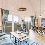 Semesterbostad Stunning In Ostseeresort With Sauna