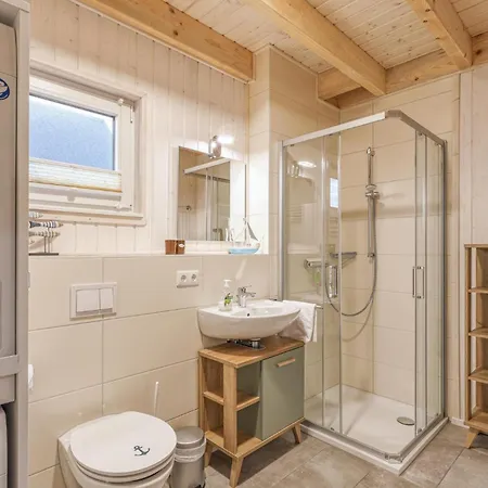 Stunning In Ostseeresort With Sauna Ferienhaus *