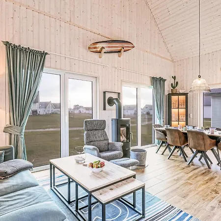 Ferienhaus Stunning In Ostseeresort With Sauna